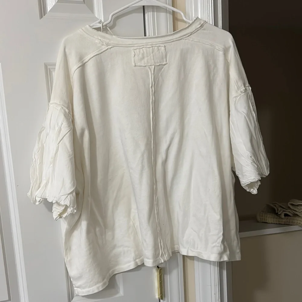 NWT Free People Blossom white puff sleeve  Tee Sz L - Picture 5 of 8